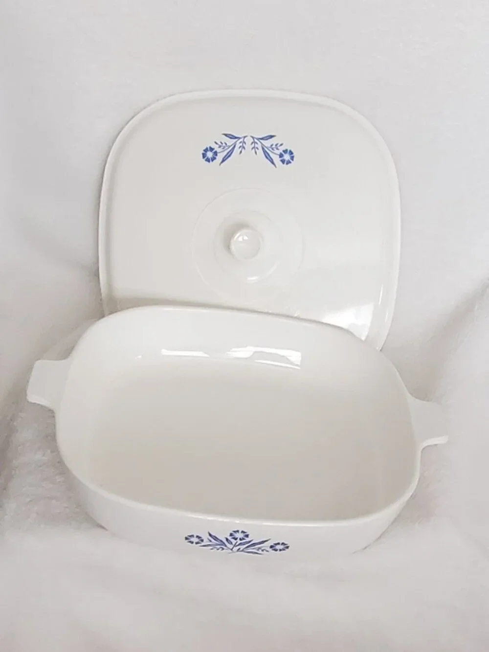 Blue Cornflower 10 In. P-10-B Casserole Dish w/Blue Cornflower Lid EUC!